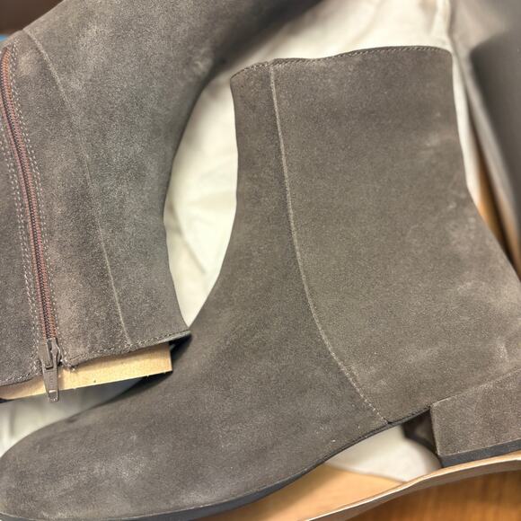 La Canadienne Jillian Suede Boots 9.5 Moka Gray Brown NWT Ankle Zip Waterproof - Picture 8 of 9